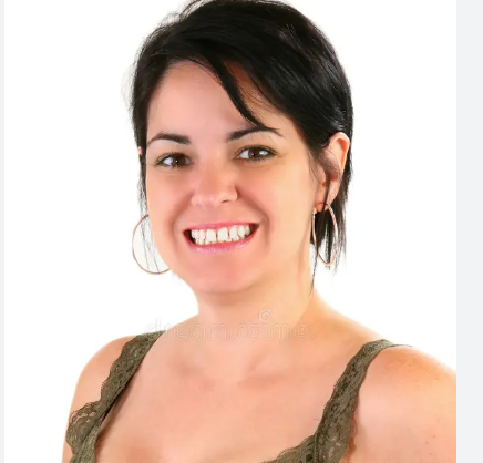 Paula Gómez- Compradora de Facebook